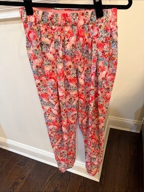 Lululemon Pink Floral Lightweight Pull-On Pants